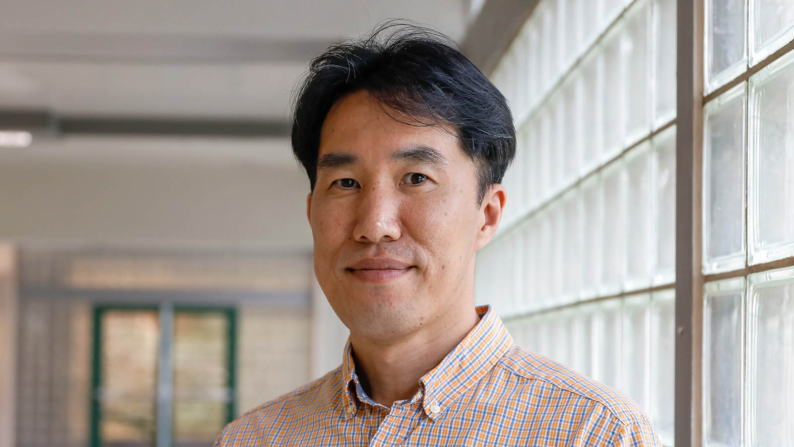 Dr. Dr. Heewon Seo