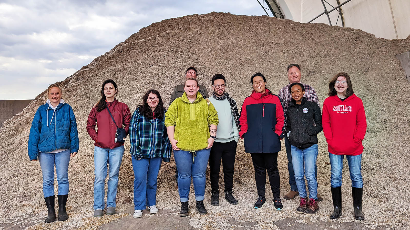 ANSC students at feedlot