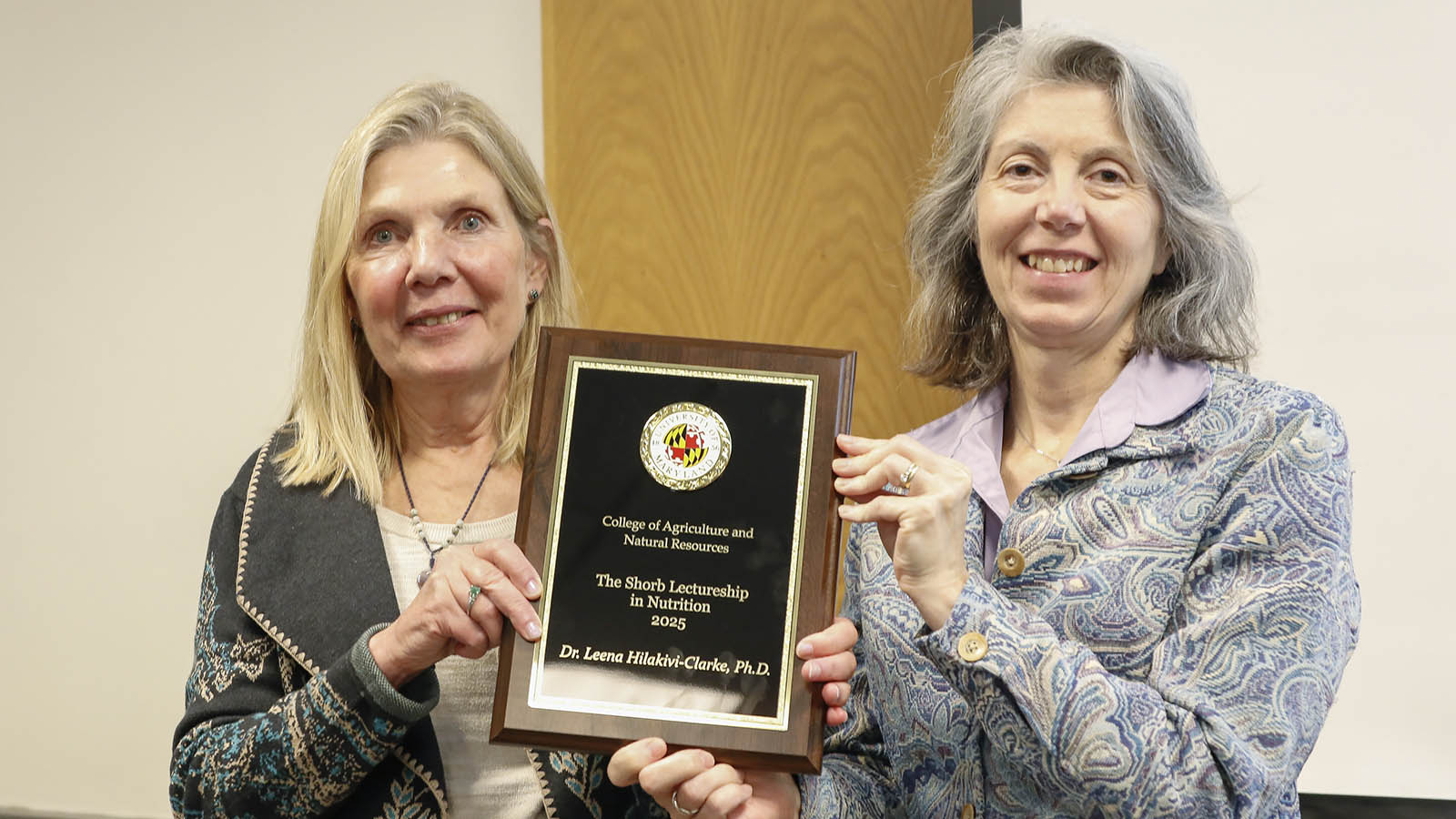 Lecture plaque presentation